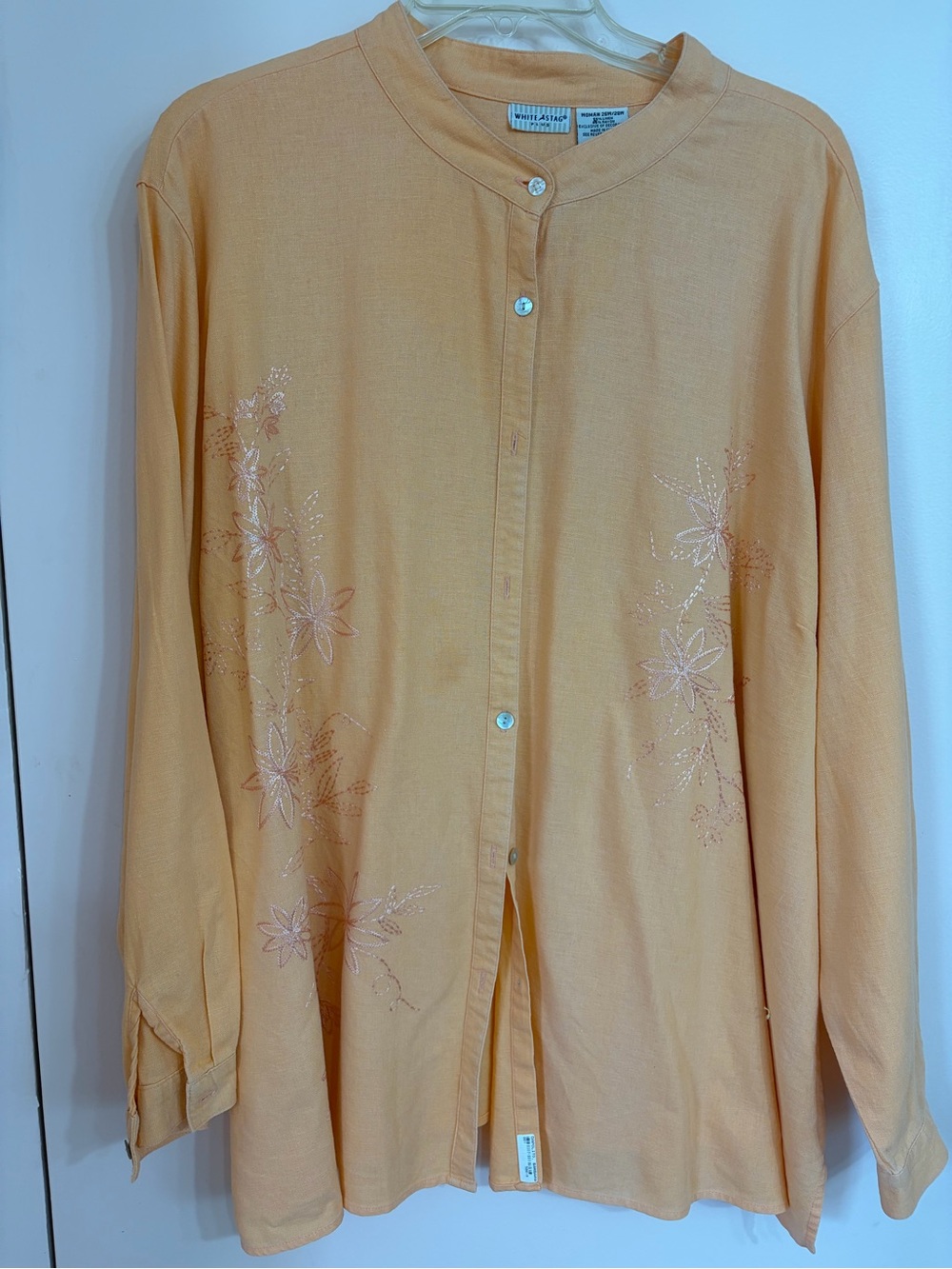 White Stag Peach Linen Blend Top with Beautiful Embroidery 26W